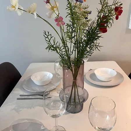 Cozy 2 Bedroom In The Heart Of The