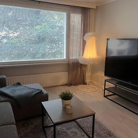 Cozy 2 Bedroom In The Heart Of The